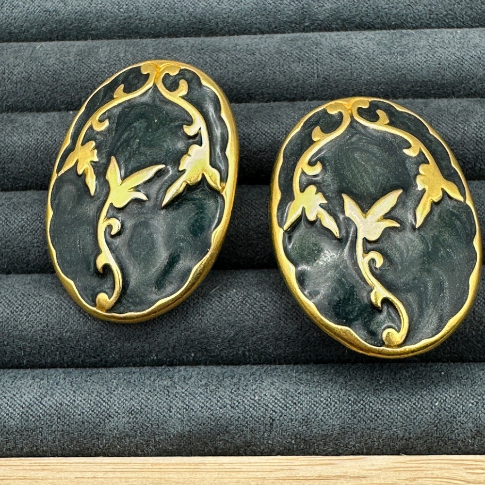 Vintage LIA Gold Tone Enamel Clip-On Earrings Oval‎ Black Gold Swirl Vines